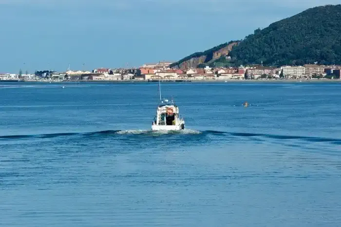 Barco pesqueiro em Santoña