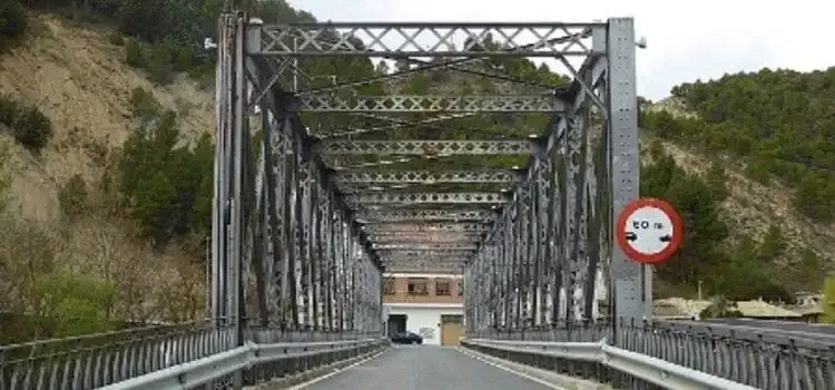 The entrance to Sangüesa