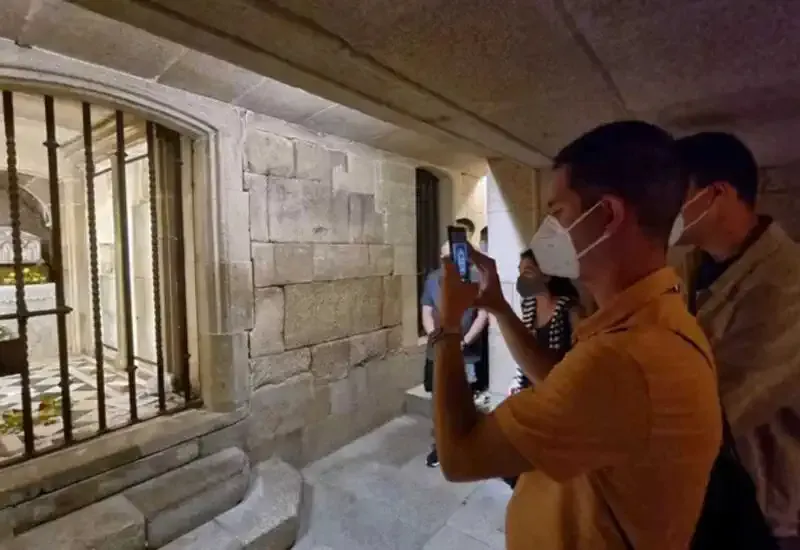 Innenansicht des Grabes des Apostels Santiago
