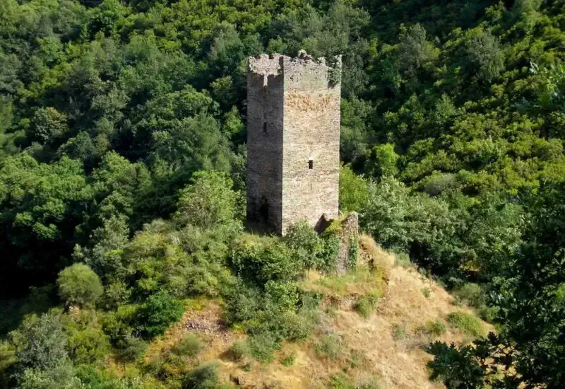 Castle in the Vía Künig