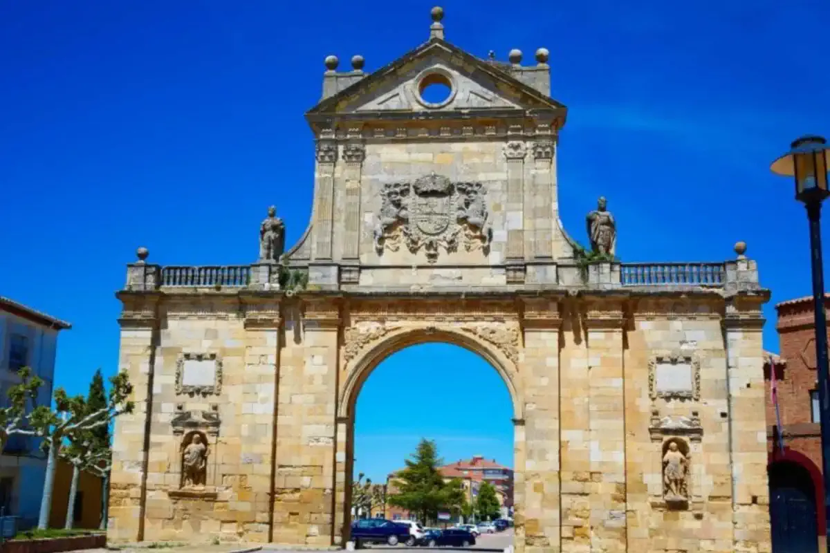 Arco de San Benito de Sahagún