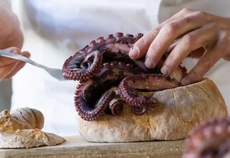 Mollete de pulpo gallego