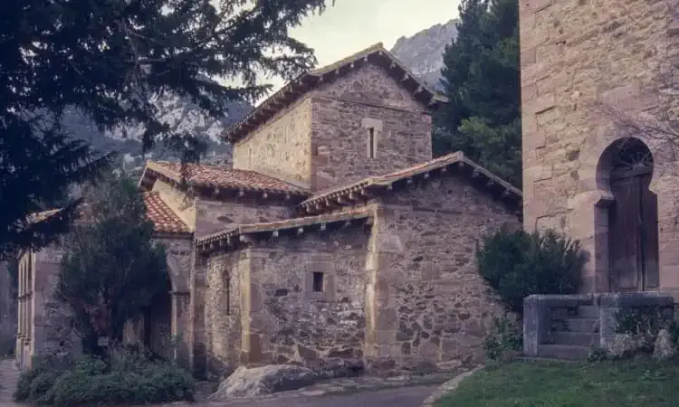 Santa María de Lebańa