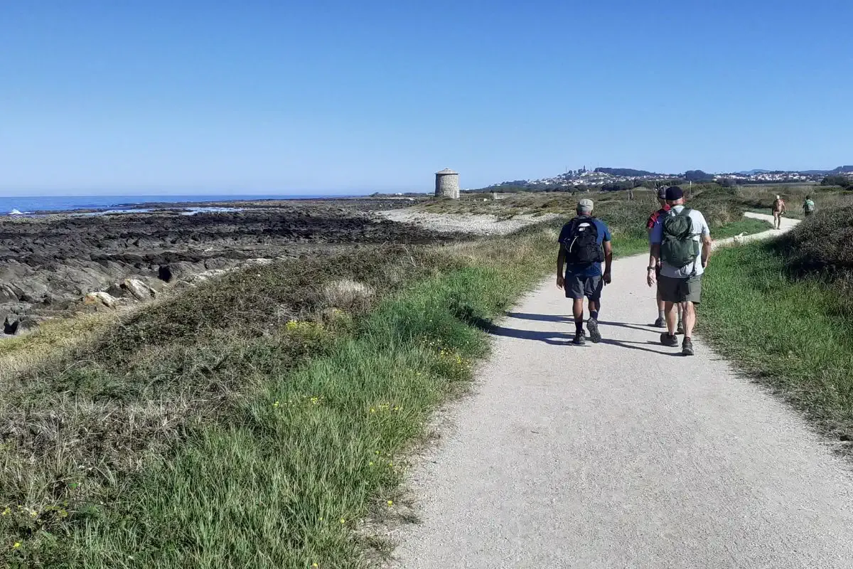 Peregrinos caminando