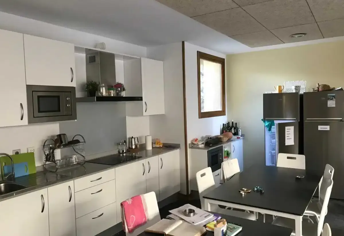 Küche des privaten Hostels