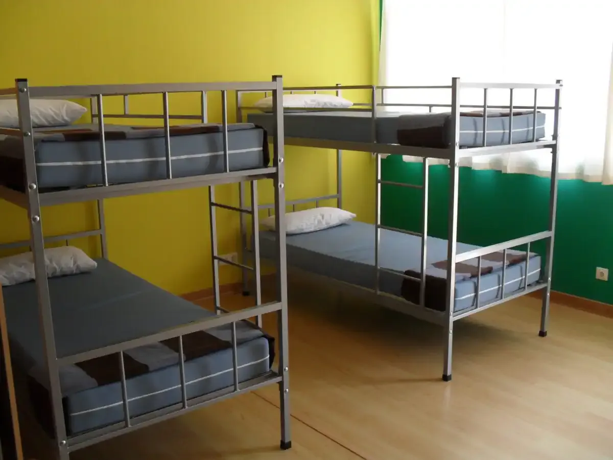Literas de un albergue