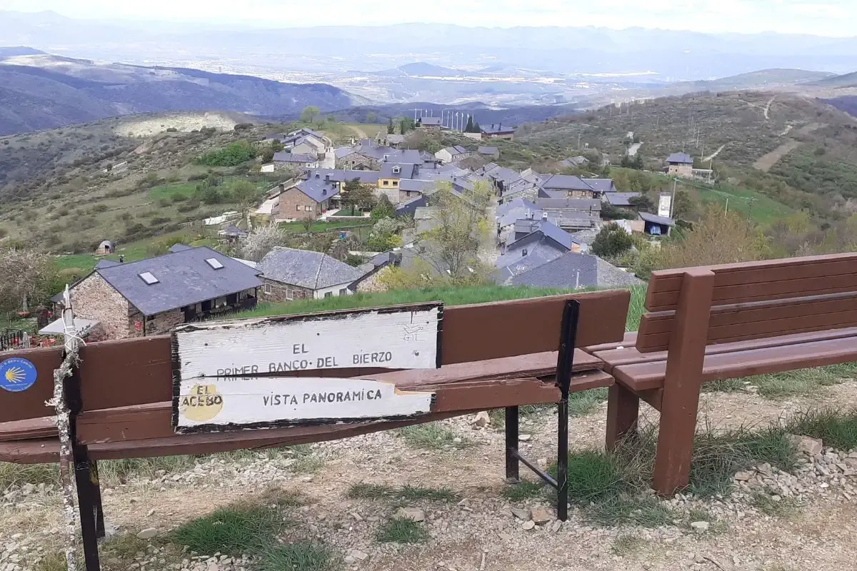 Vue panoramique avant une descente sur le Chemin Français