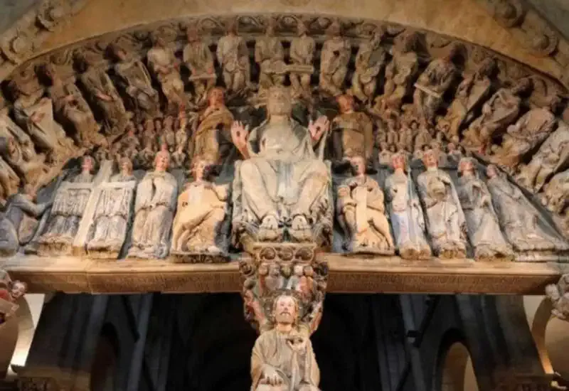 Tímpano y entrada del Pórtico de la Gloria