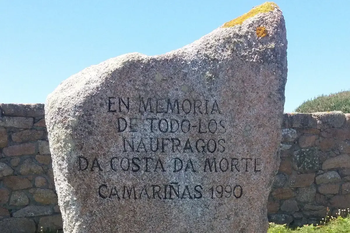 Monument in memory of the shipwrecked sailors of the Costa da Morte, at the Cemetery of the English