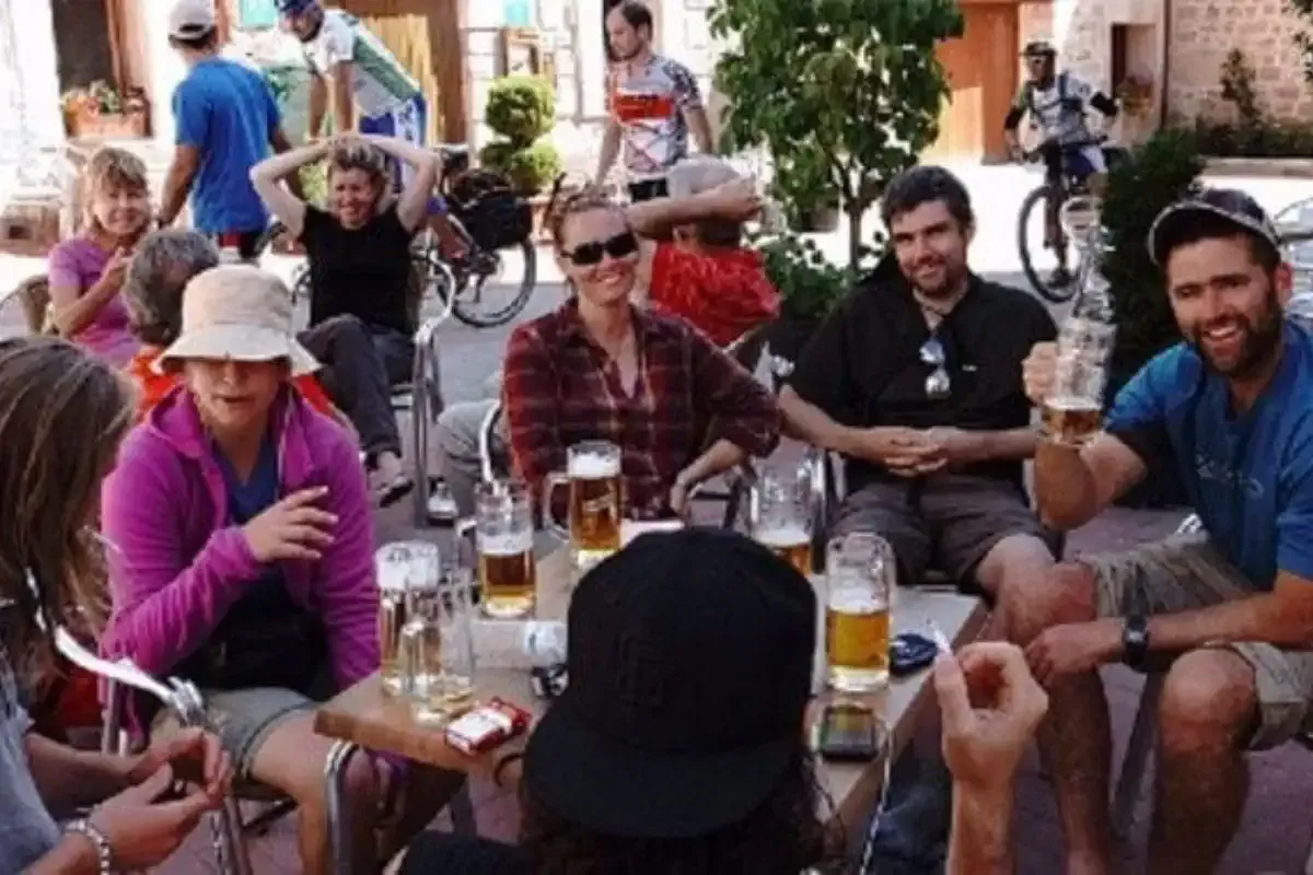 Peregrinos en un bar