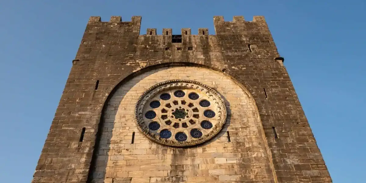 Kirche von San Nicolás in Portomarín