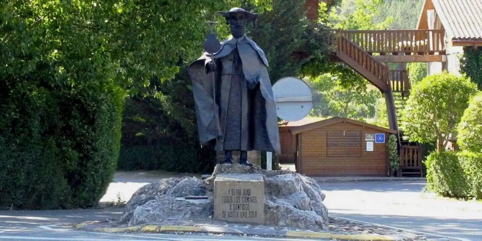 Denkmal al peregrino Puente la Reina