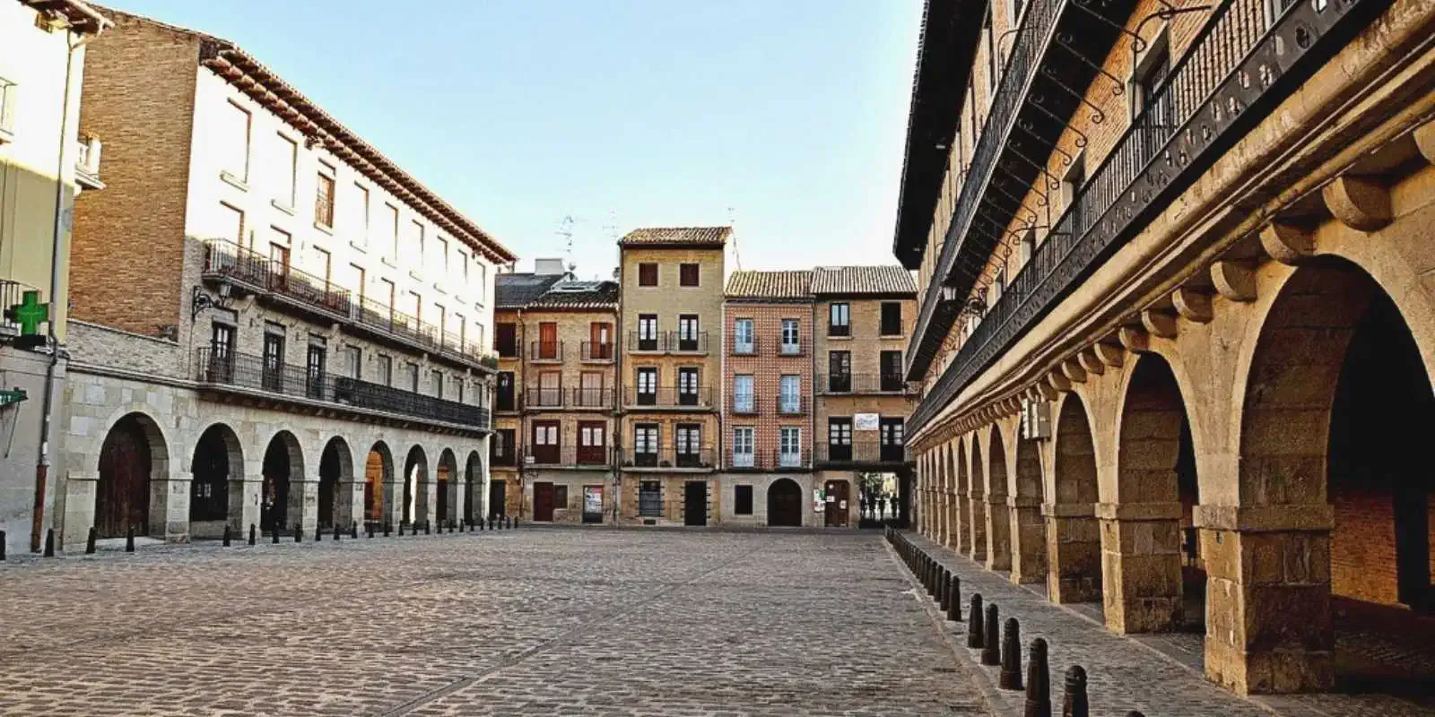 Platz Mayor Puente la Reina