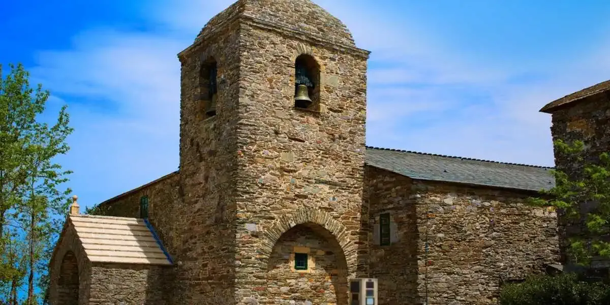 Église de Santa María la Real O Cebreiro