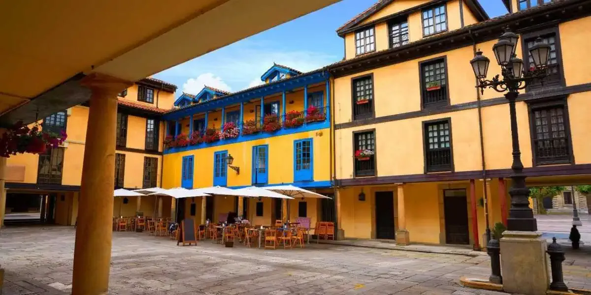 Praça de Fontán Oviedo