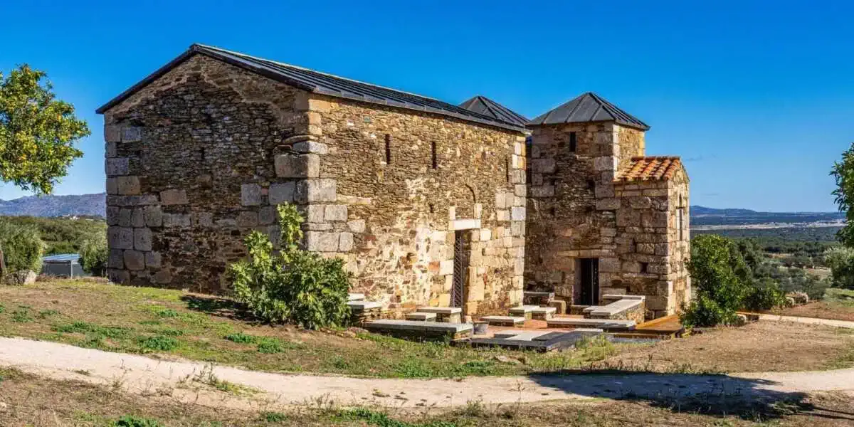 Santa Lucía Alcuéscar