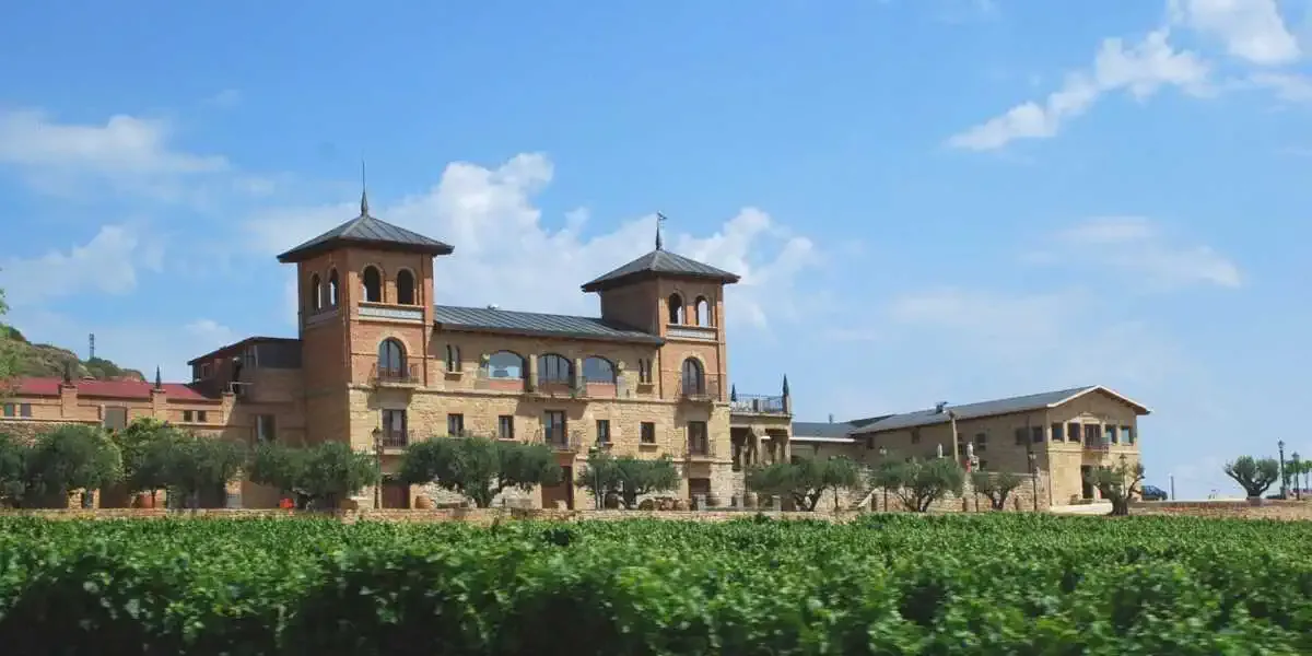 Wineries of Castillo de Monjardín - Villamayor de Monjardín
