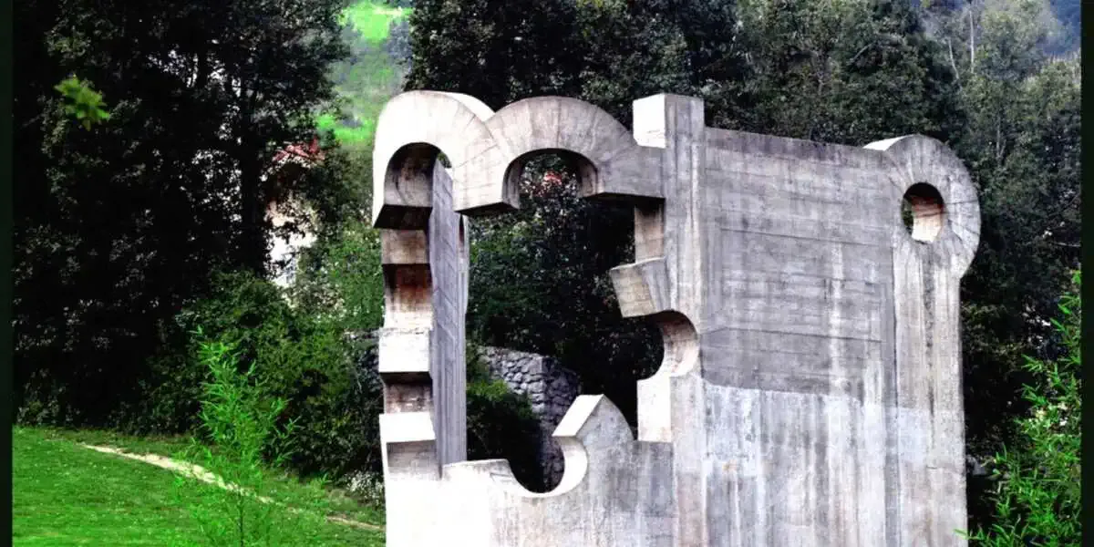 Monument of la Paz - Gernika-Lumo