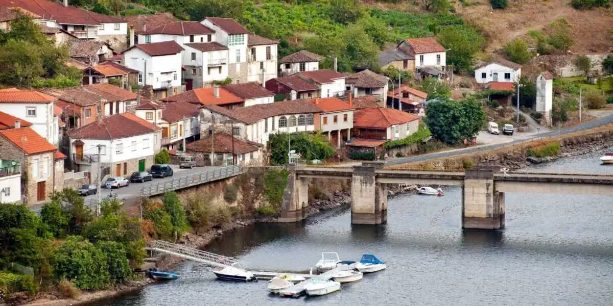 Village of Belesar Chantada
