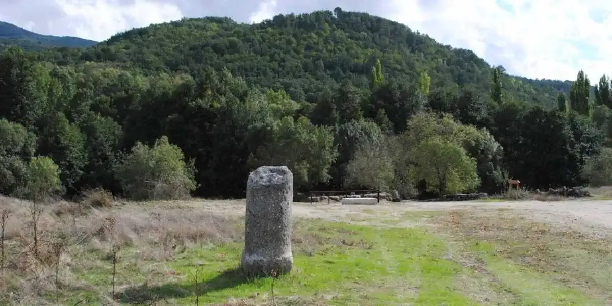 Columna Miliario Fuenterroble Salvatierra