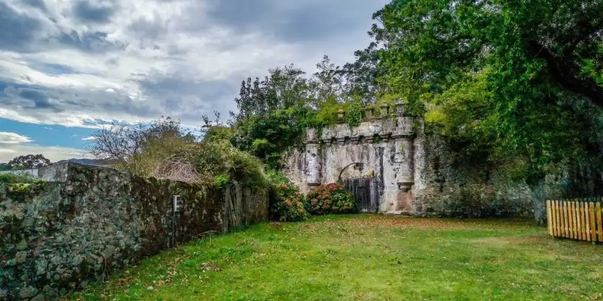 Palacion Valdecarzana Muros de Nalon