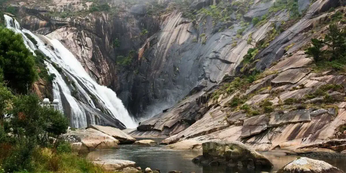 Cascada Ezaro Olveiroa