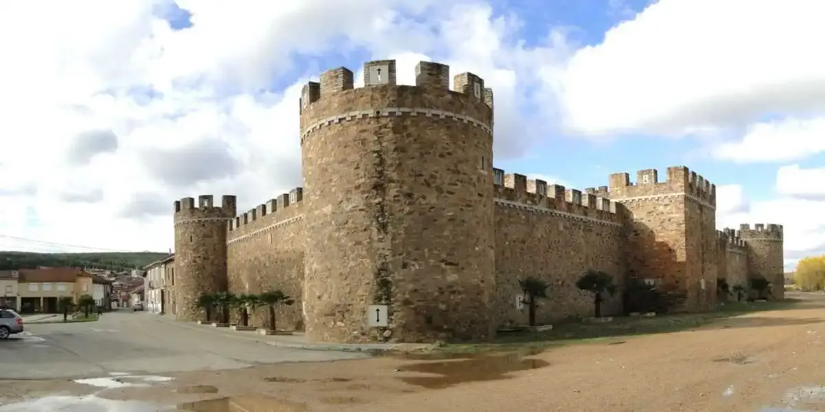Castle of - Alija del Infantado