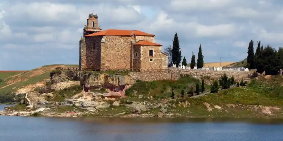 Eremo di Santa María del Castillo - Montamarta