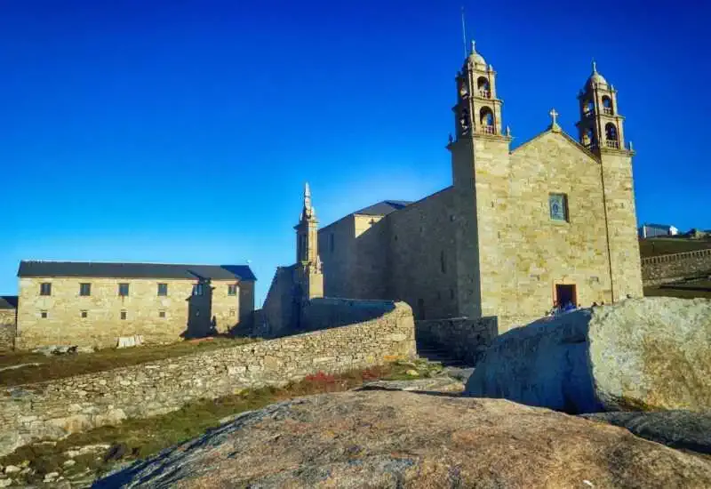 Heiligtum Virxe da barca en Muxía