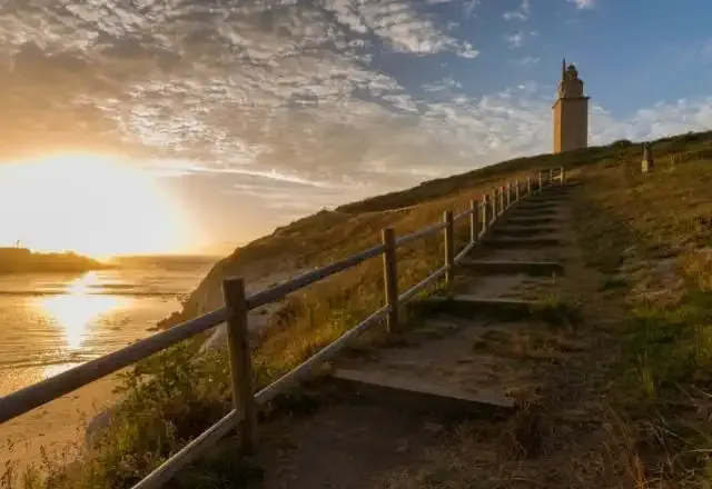 Subida a la torre de Hércules